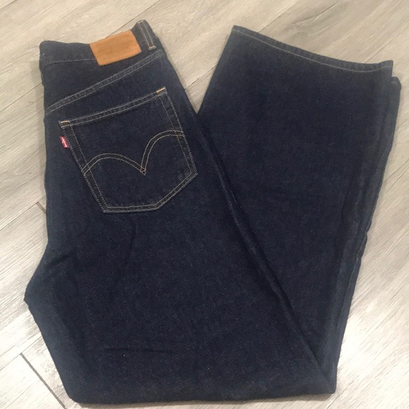 Levi’s Premium Denim DarkWash High Loose Fit Jeans size 29